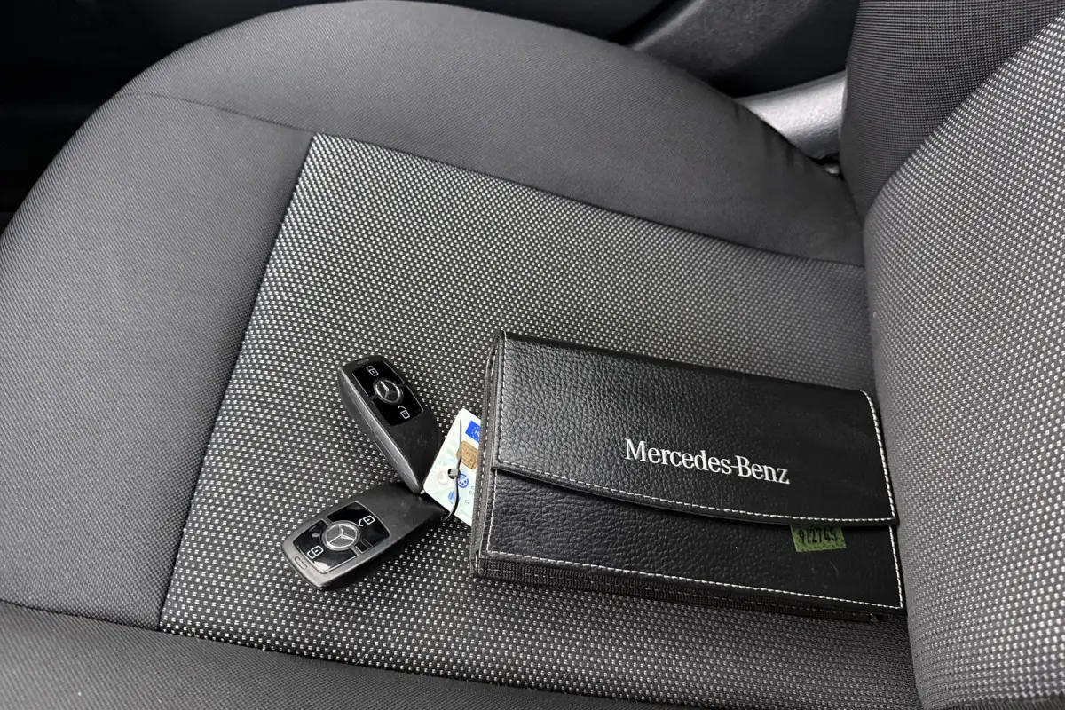 200 164 PK Advantage Camera Carplay Climate Keyless