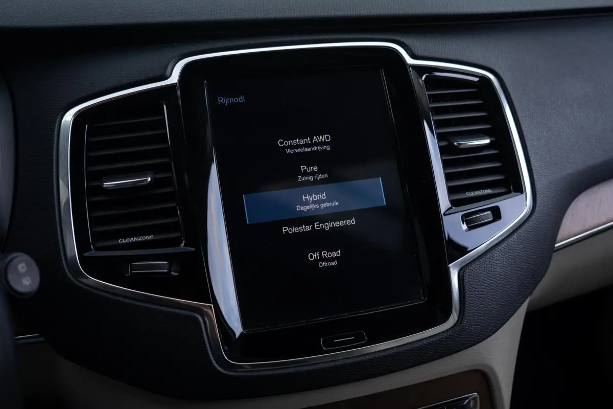 2.0 T8 Twin Engine AWD|Org NL NAP|2e Eig|Inscription|Bowers & Wilkins|Luchtvering|Panoramadak|CarPlay|Full Option|Dealer Onderhouden