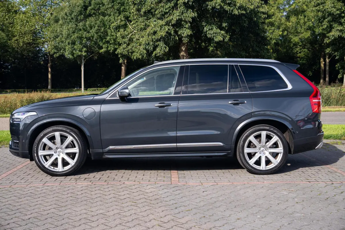 2.0 T8 Twin Engine AWD|Org NL NAP|2e Eig|Inscription|Bowers & Wilkins|Luchtvering|Panoramadak|CarPlay|Full Option|Dealer Onderhouden