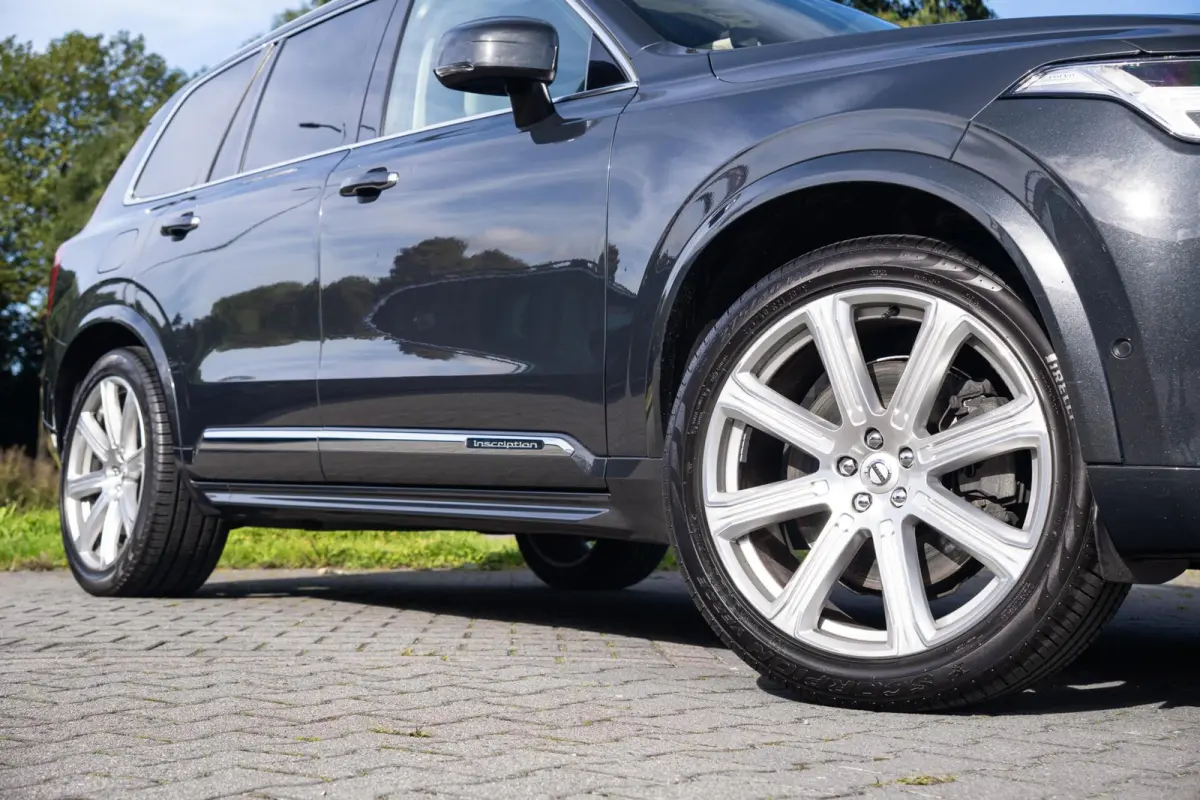 2.0 T8 Twin Engine AWD|Org NL NAP|2e Eig|Inscription|Bowers & Wilkins|Luchtvering|Panoramadak|CarPlay|Full Option|Dealer Onderhouden