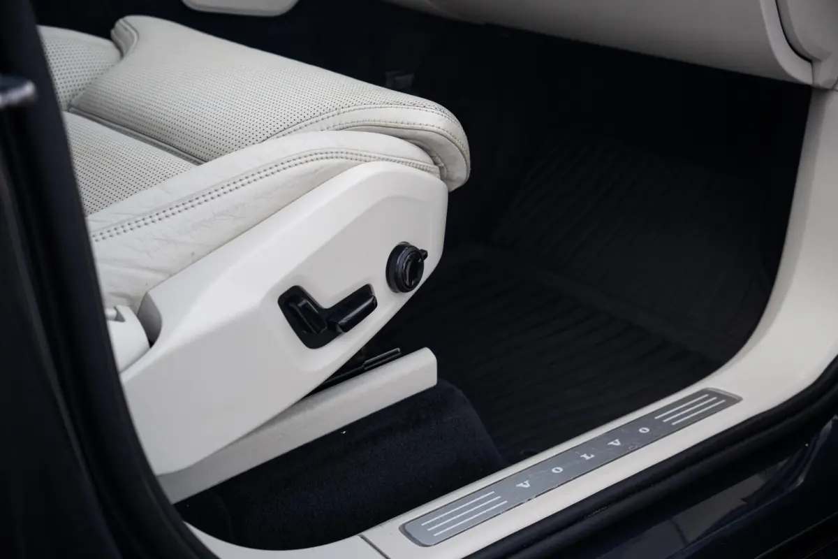 2.0 T8 Twin Engine AWD|Org NL NAP|2e Eig|Inscription|Bowers & Wilkins|Luchtvering|Panoramadak|CarPlay|Full Option|Dealer Onderhouden