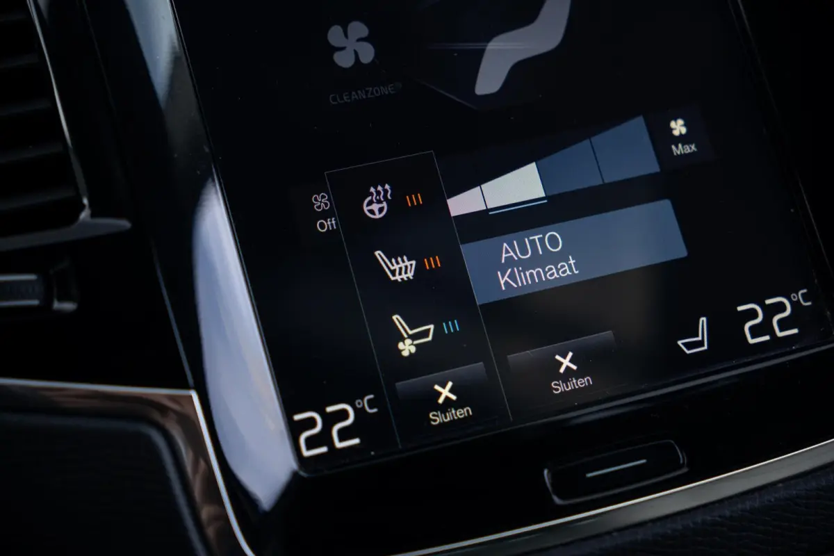 2.0 T8 Twin Engine AWD|Org NL NAP|2e Eig|Inscription|Bowers & Wilkins|Luchtvering|Panoramadak|CarPlay|Full Option|Dealer Onderhouden