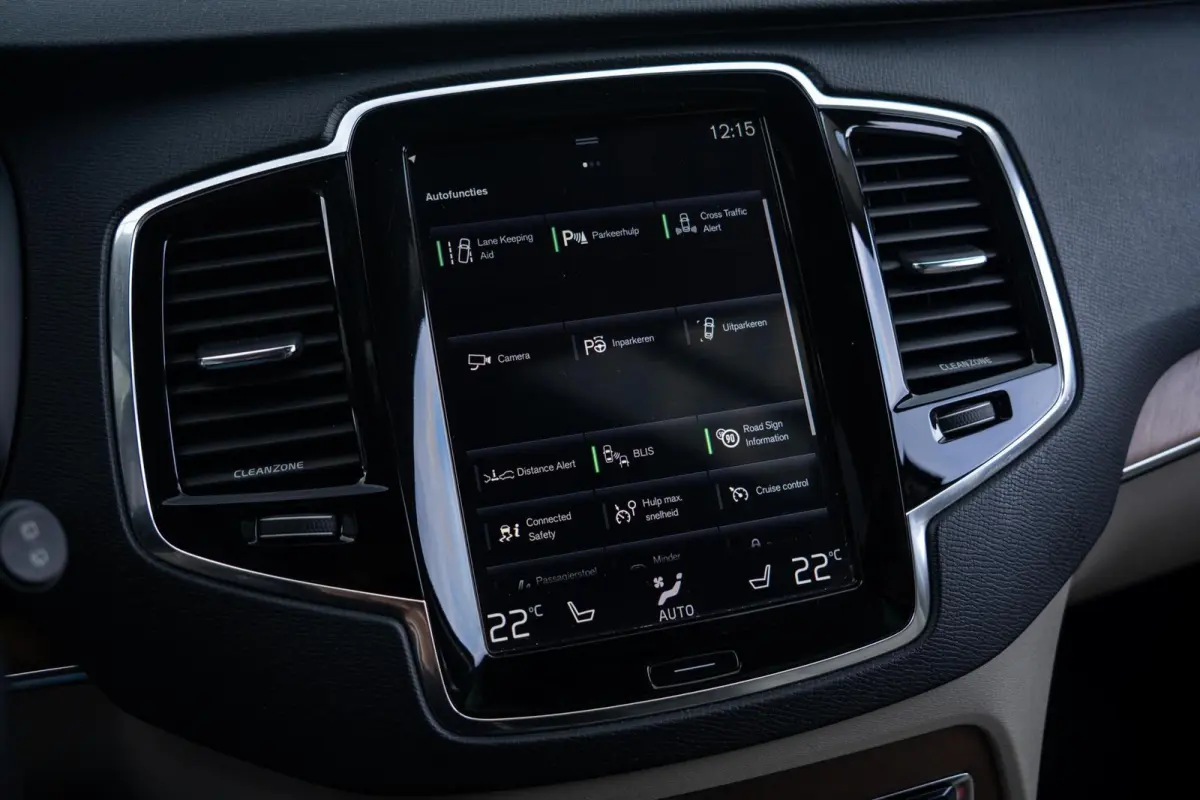 2.0 T8 Twin Engine AWD|Org NL NAP|2e Eig|Inscription|Bowers & Wilkins|Luchtvering|Panoramadak|CarPlay|Full Option|Dealer Onderhouden