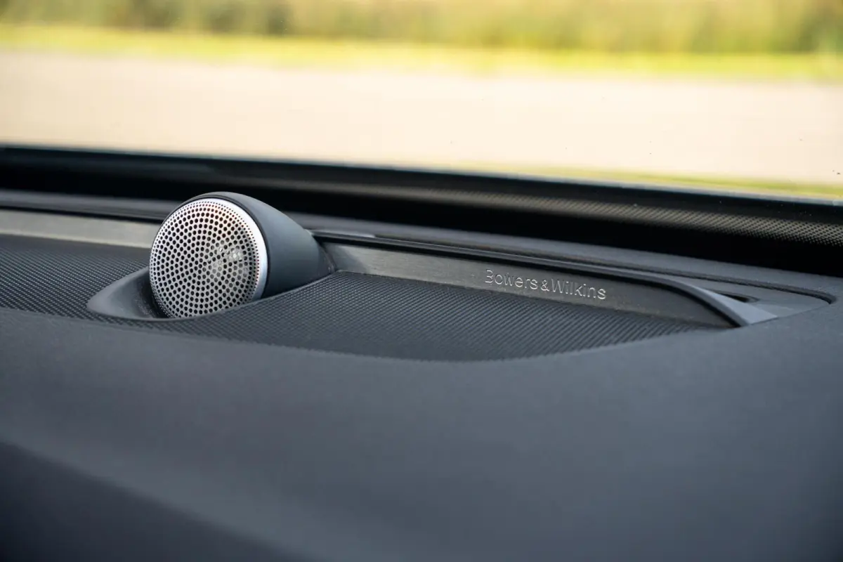2.0 T8 Twin Engine AWD|Org NL NAP|2e Eig|Inscription|Bowers & Wilkins|Luchtvering|Panoramadak|CarPlay|Full Option|Dealer Onderhouden