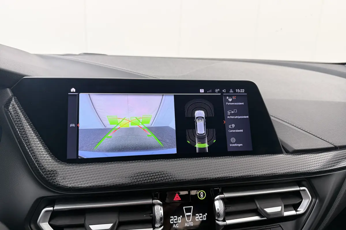 118i Aut. 141 PK Sport Line Adapt. Cruise Carplay Head-Up