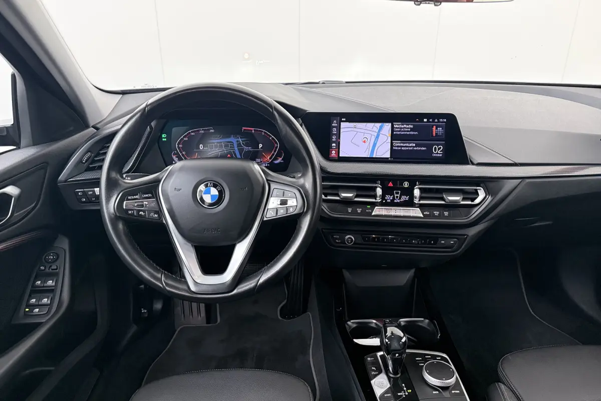 118i Aut. 141 PK Sport Line Adapt. Cruise Carplay Head-Up