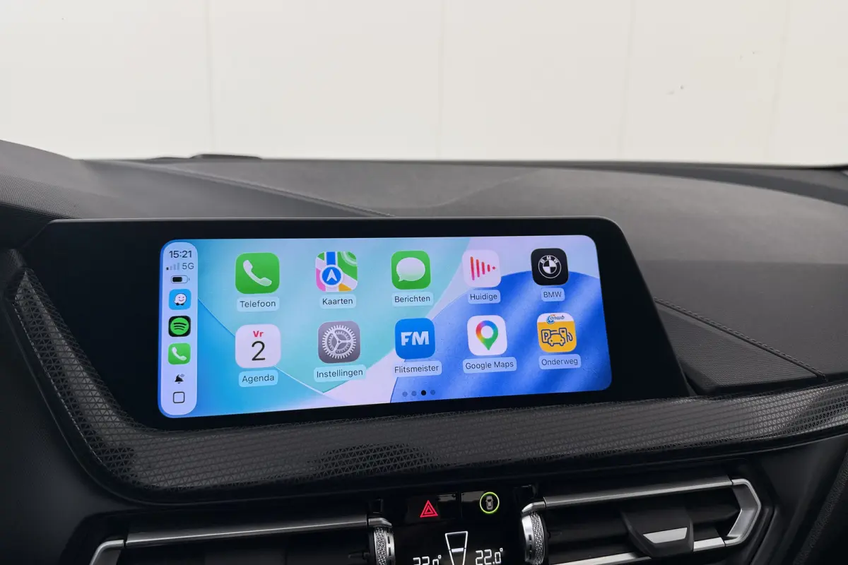 118i Aut. 141 PK Sport Line Adapt. Cruise Carplay Head-Up