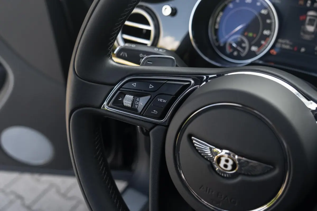 Hybrid Centenary Edition|100 Yr Bentley|Org NL NAP|1ste Eig|Mulliner|Rear Entertainment|Touring Spec