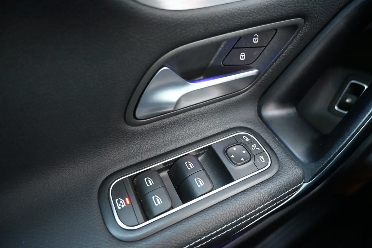 250 e Business Solution AMG Limited | Head Up | 360 | Memory | Widescreen | Apple-Carplay |