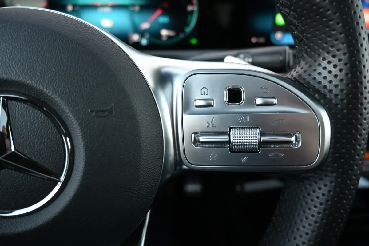 250 e Business Solution AMG Limited | Head Up | 360 | Memory | Widescreen | Apple-Carplay |