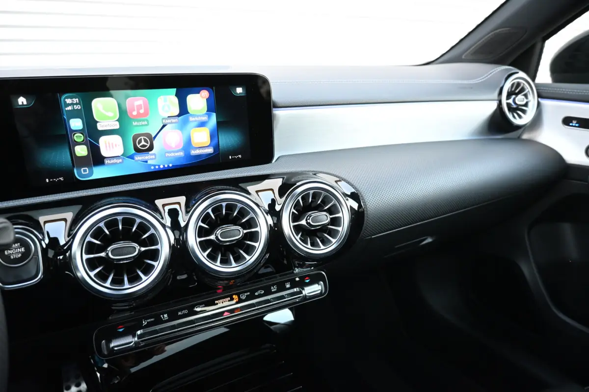 250 e Business Solution AMG Limited | Head Up | 360 | Memory | Widescreen | Apple-Carplay |