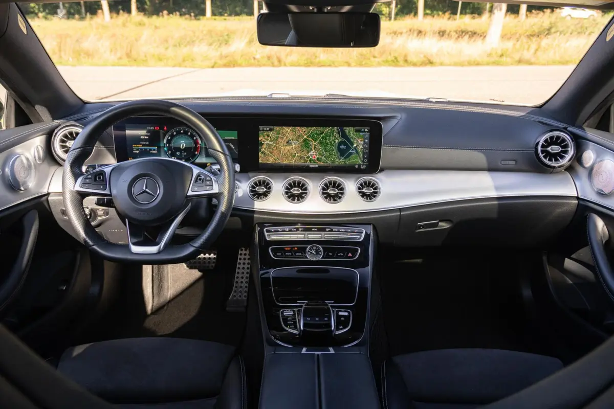 200 AMG 9G|Panoramadak|WideScreen|Burmester|Sfeerverlichting|LED|Night|2 Eig|Dealer Onderhouden