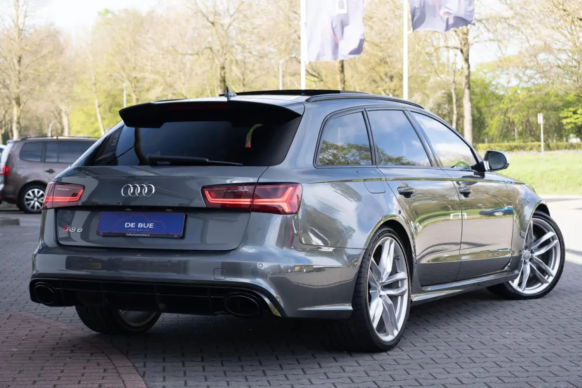 4.0 TFSI RS6 Quattro Pro Line Plus|Facelift|Keramisch|Head-Up|SoftClose|Ventilatie|Panoramadak|Dealer Onderhouden