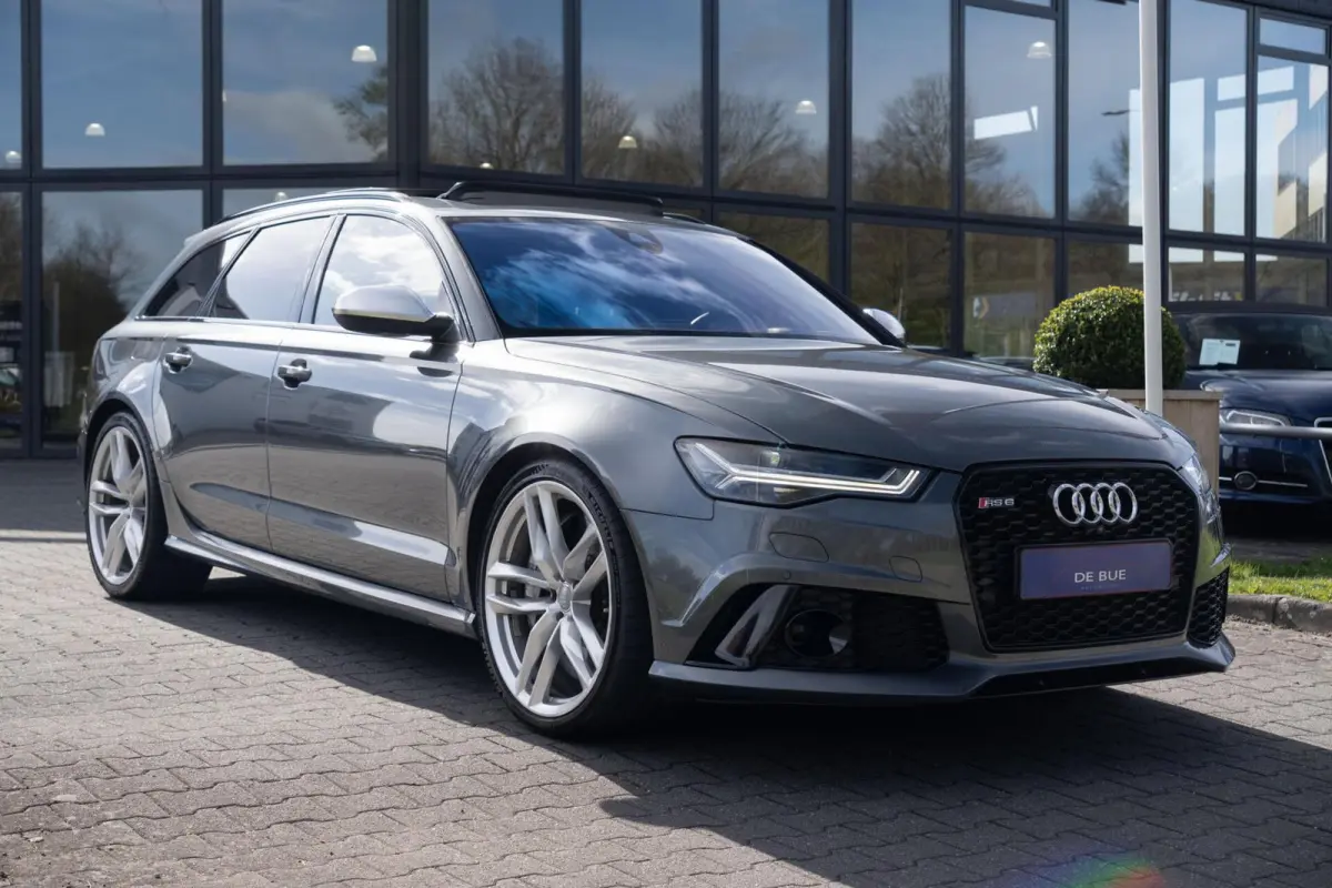 4.0 TFSI RS6 Quattro Pro Line Plus|Facelift|Keramisch|Head-Up|SoftClose|Ventilatie|Panoramadak|Dealer Onderhouden