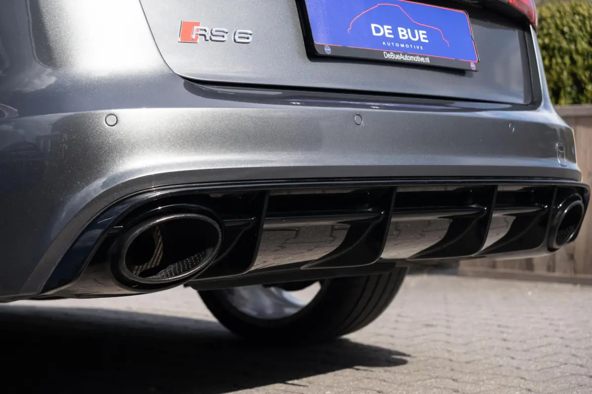 4.0 TFSI RS6 Quattro Pro Line Plus|Facelift|Keramisch|Head-Up|SoftClose|Ventilatie|Panoramadak|Dealer Onderhouden