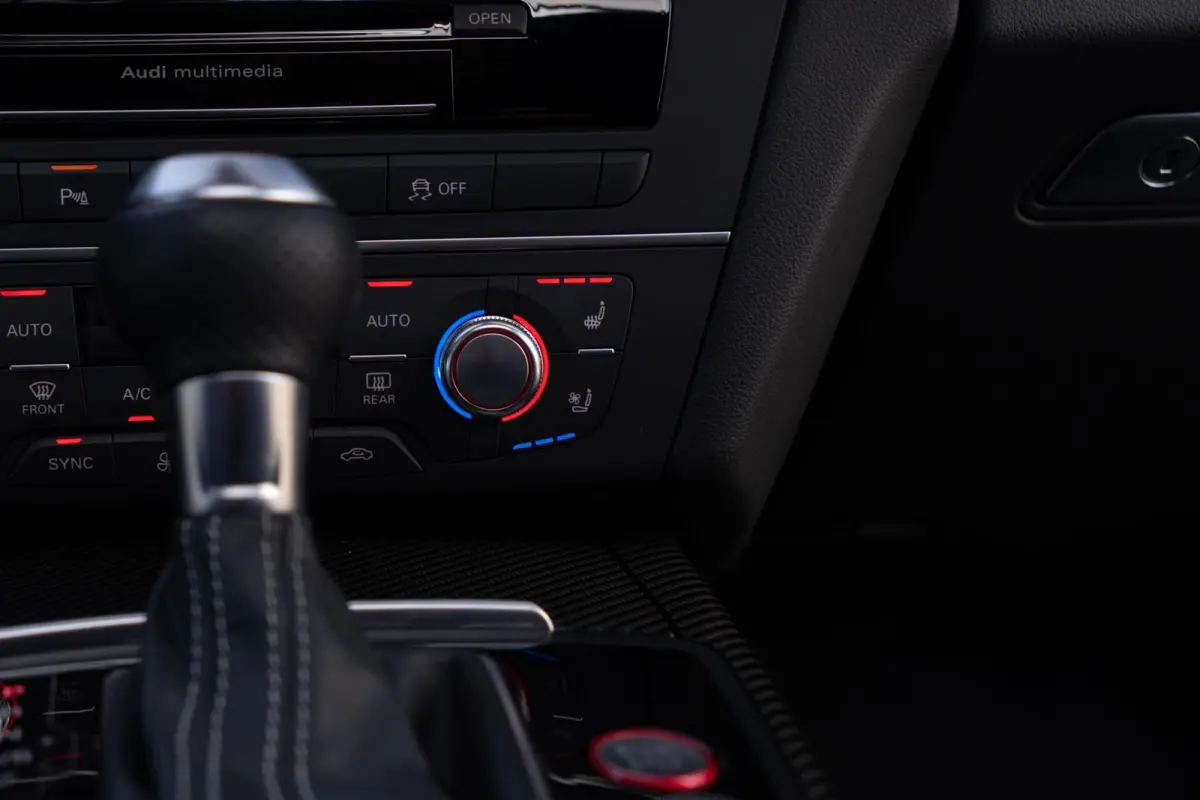 4.0 TFSI RS6 Quattro Pro Line Plus|Facelift|Keramisch|Head-Up|SoftClose|Ventilatie|Panoramadak|Dealer Onderhouden