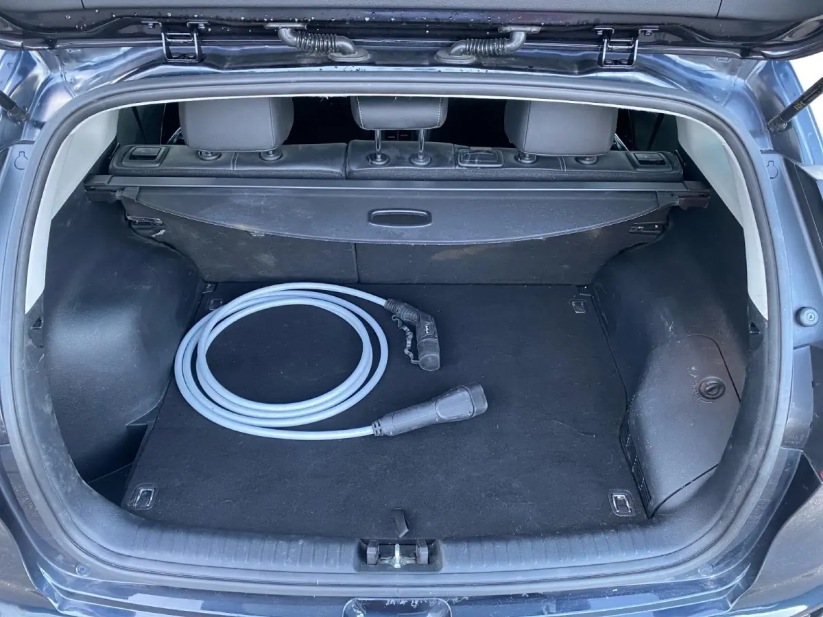 1.6 GDi PHEV DynamicPlusLine | Climate control | Leder | Stoel,- en stuurverwarming | Keyless | Navigatie | Dodehoek detectie | 16 inch LM-velgen | Parkeercamera |