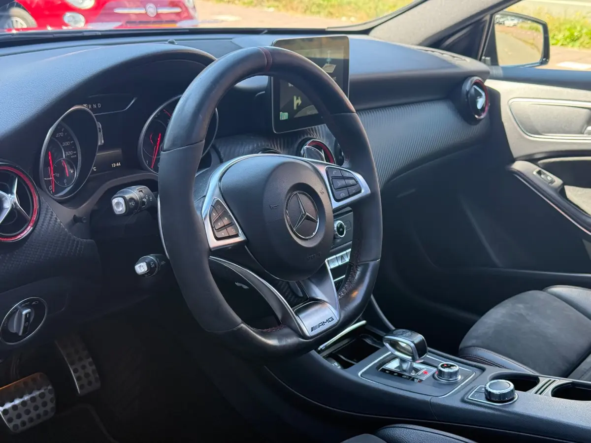 AMG 45 4MATIC | Pano | Camera | Cruise