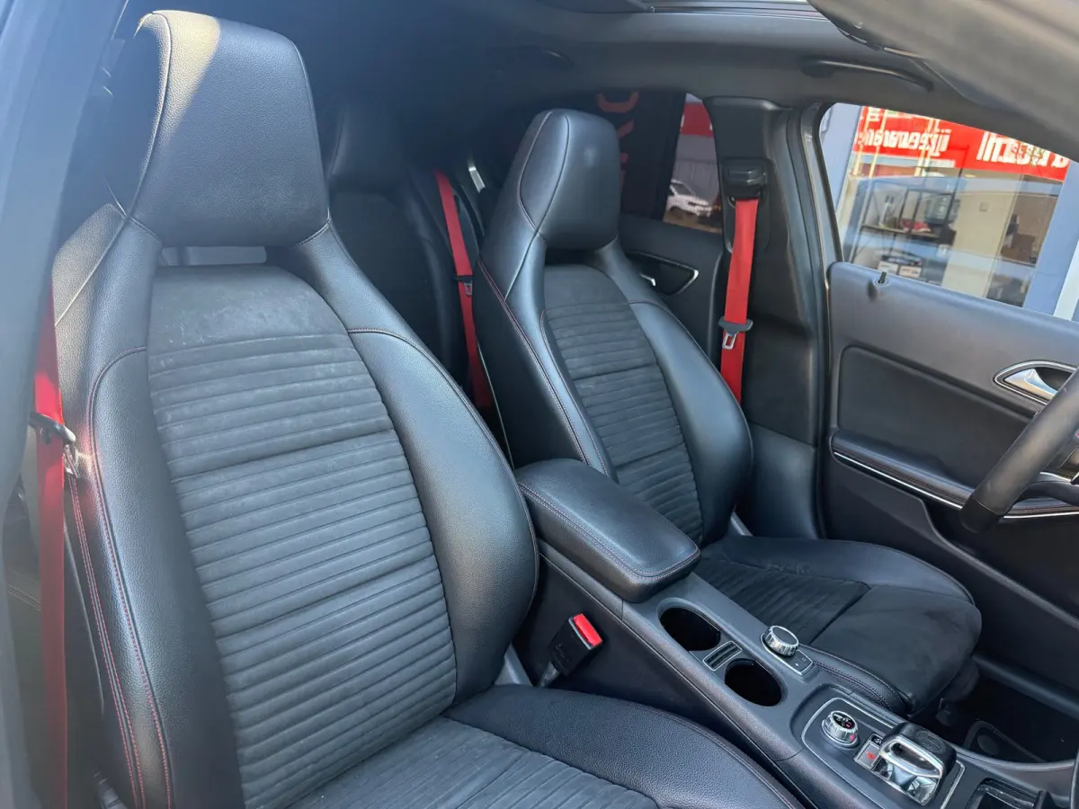 AMG 45 4MATIC | Pano | Camera | Cruise