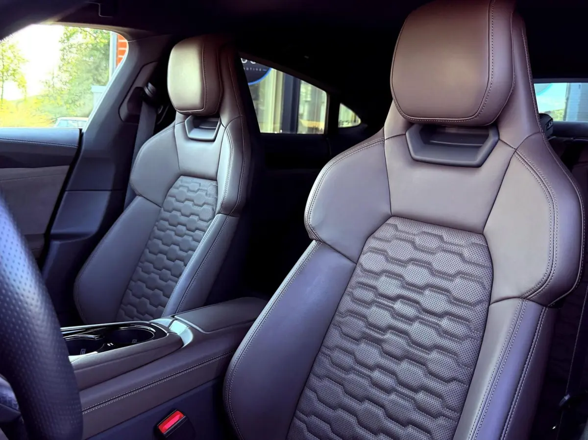 GT Edition ZERO 93 kWh|Org.NL NAP|1ste Eig.|BTW|RS-Seat|Ceramic|Carbon|Head Up|Matrix|Nachtzicht|Bang en Olufsen|S-Line|Luchtvering|Dealer Onderhouden