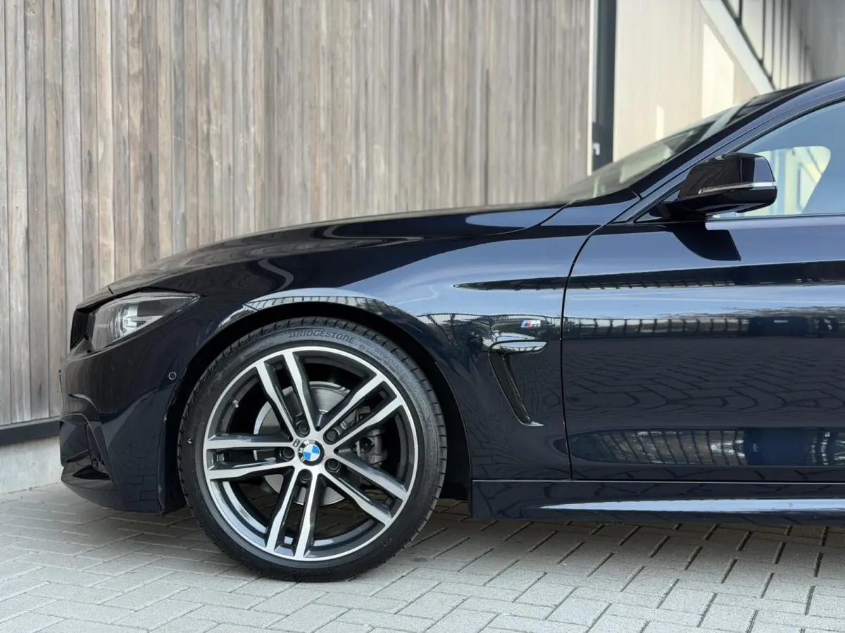 420i High Executive M SPORT | CAMERA | 19" | LEDER | NL-AUTO | DEALERONDERHOUDEN