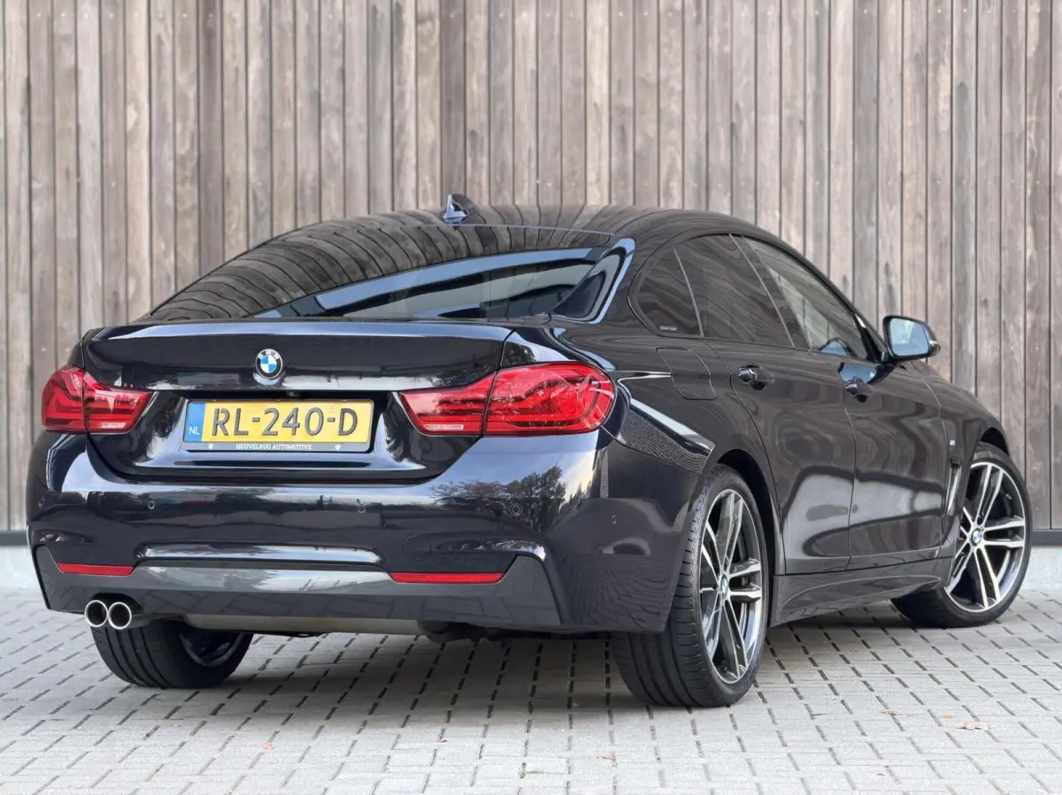 420i High Executive M SPORT | CAMERA | 19" | LEDER | NL-AUTO | DEALERONDERHOUDEN
