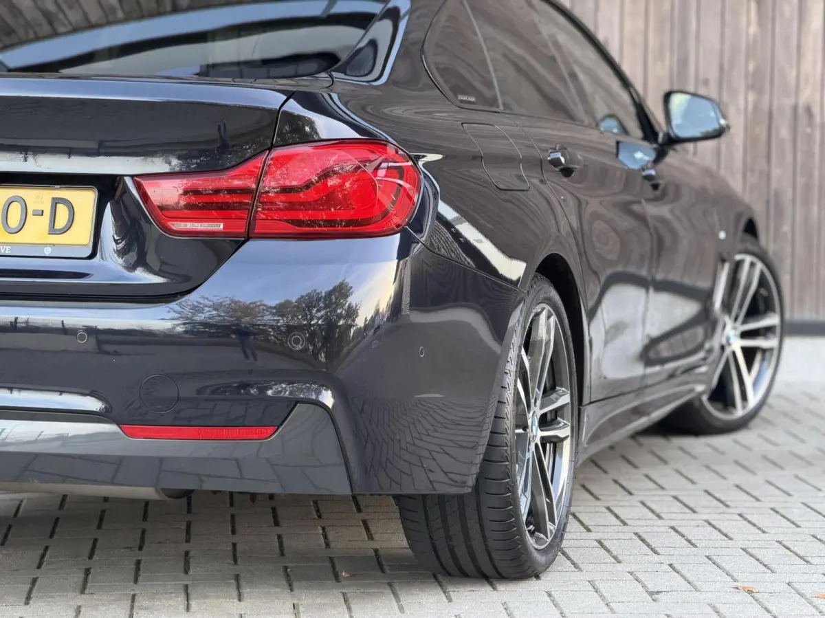 420i High Executive M SPORT | CAMERA | 19" | LEDER | NL-AUTO | DEALERONDERHOUDEN