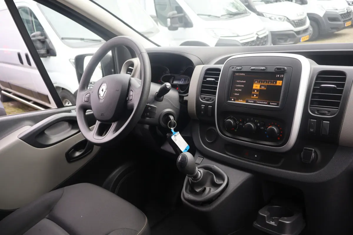 1.6 dCi T27 L1H1 Airco Trekhaak