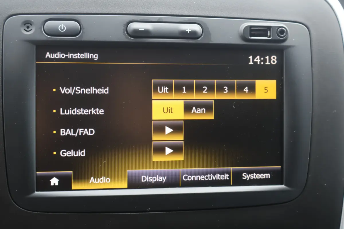 1.6 dCi T27 L1H1 Airco Trekhaak