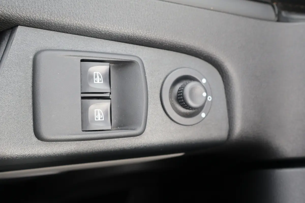 1.6 dCi T27 L1H1 Airco Trekhaak