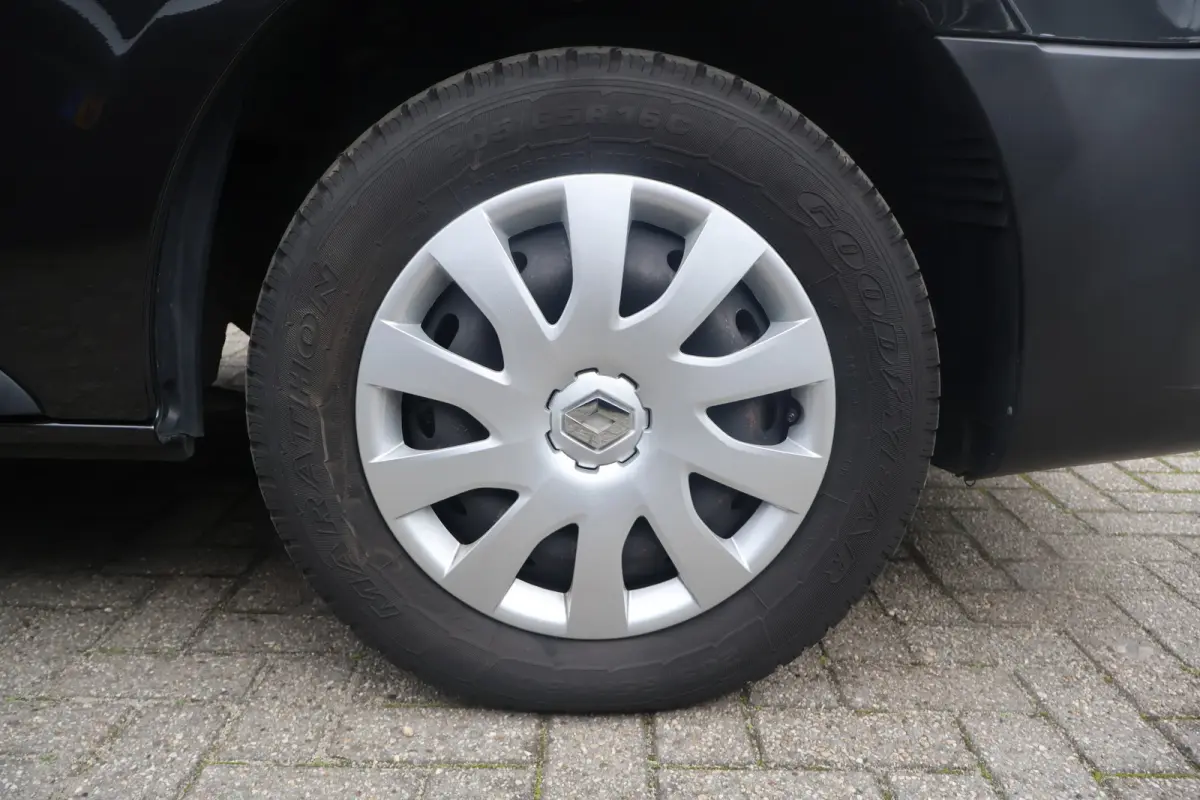 1.6 dCi T27 L1H1 Airco Trekhaak