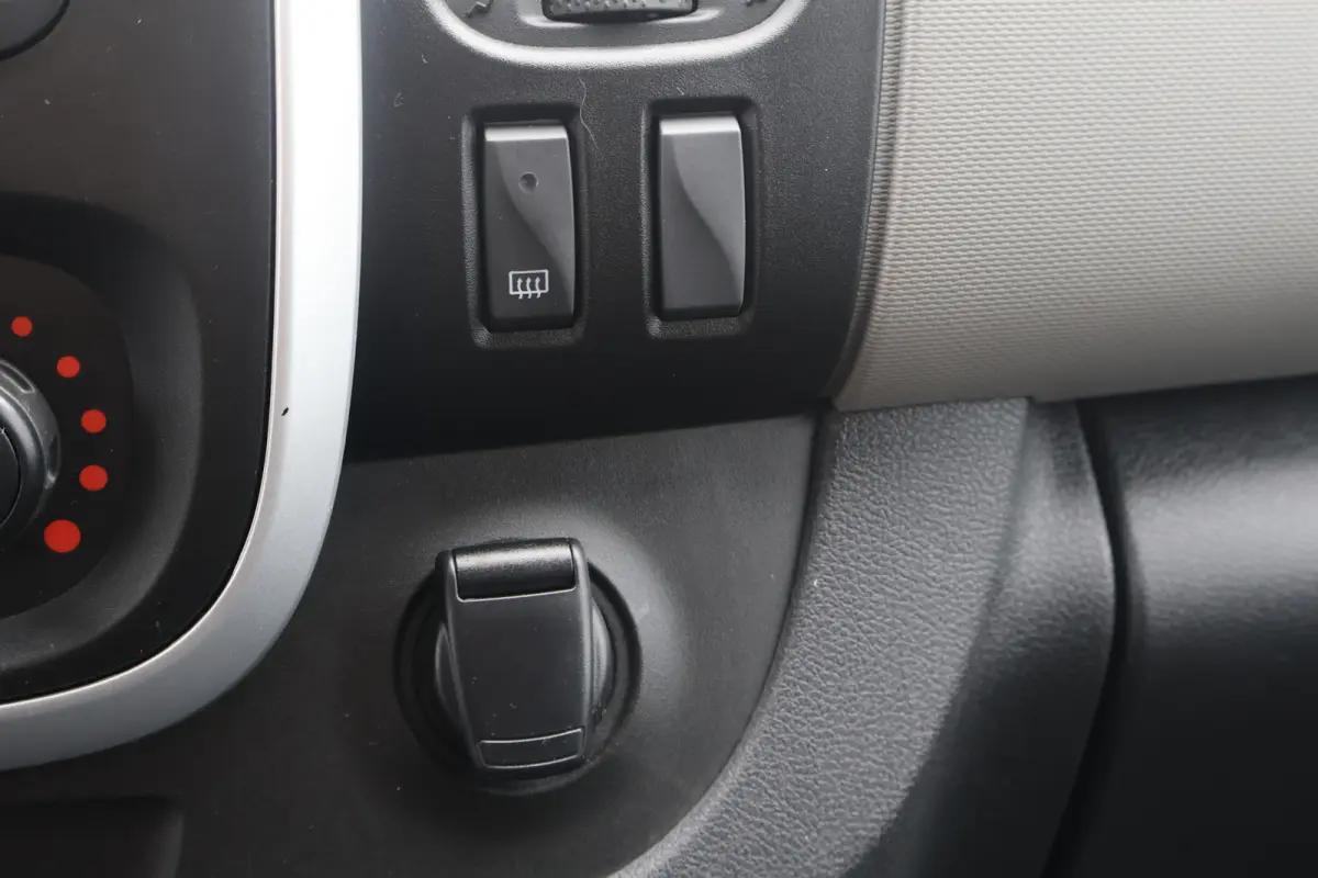 1.6 dCi T27 L1H1 Airco Trekhaak