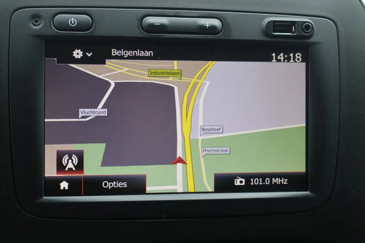 1.6 dCi T27 L1H1 Airco Trekhaak