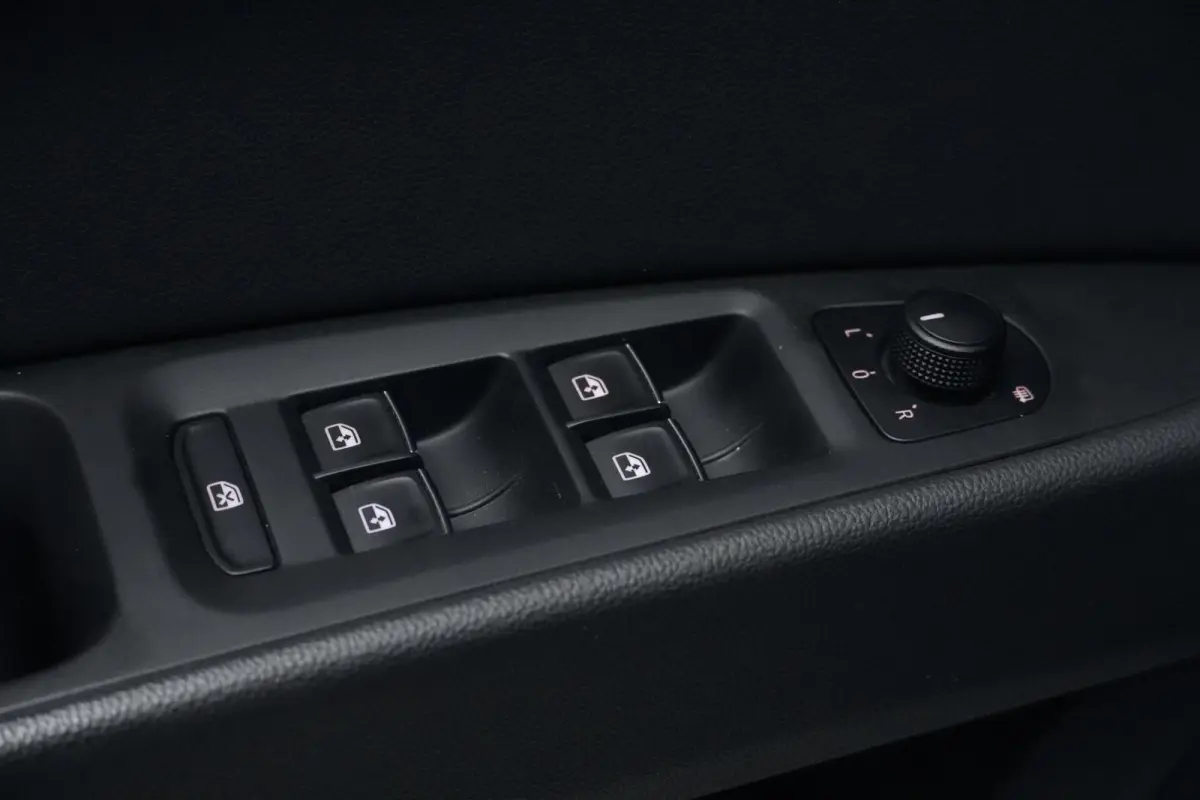 1.5 TSI FR Sport Automaat 150 PK | Pano-dak | Virtual | CarPlay | Stoelverwarming | Camera | Led | Pdc | Trekhaak |