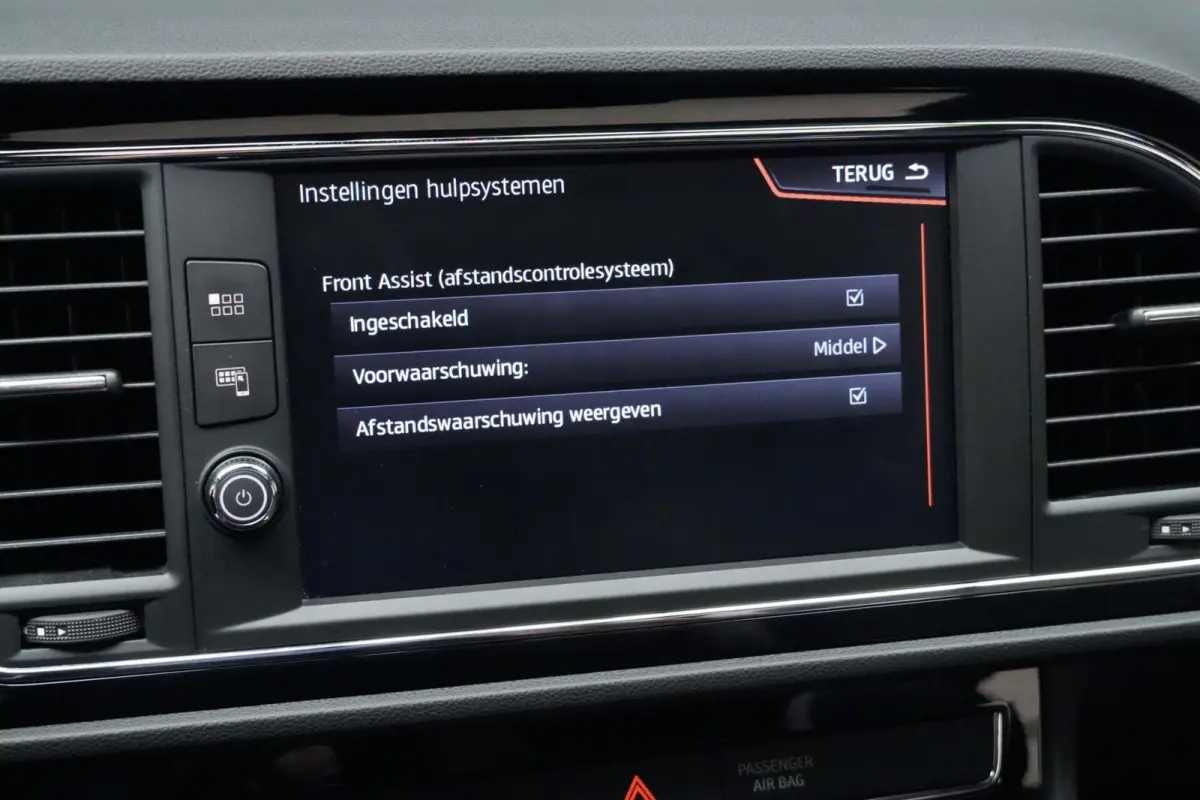 1.5 TSI FR Sport Automaat 150 PK | Pano-dak | Virtual | CarPlay | Stoelverwarming | Camera | Led | Pdc | Trekhaak |