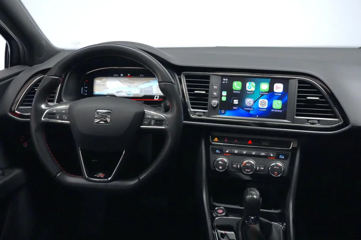 1.5 TSI FR Sport Automaat 150 PK | Pano-dak | Virtual | CarPlay | Stoelverwarming | Camera | Led | Pdc | Trekhaak |
