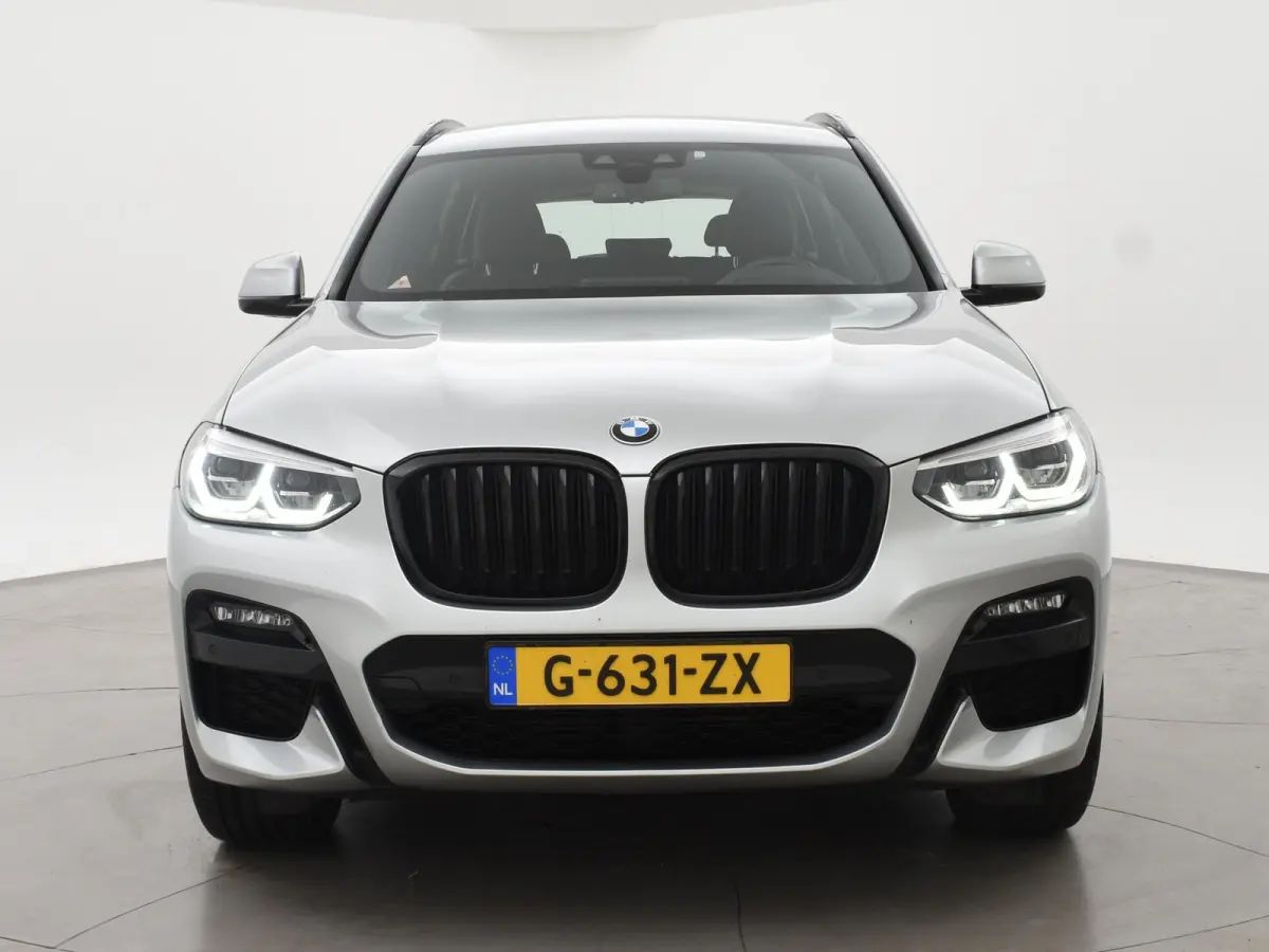 xDrive20i 184 PK M-SPORT H.E. EDITION + HEAD-UP | SFEERVERL. | CARPLAY | LEDER | CAMERA | 19 INCH