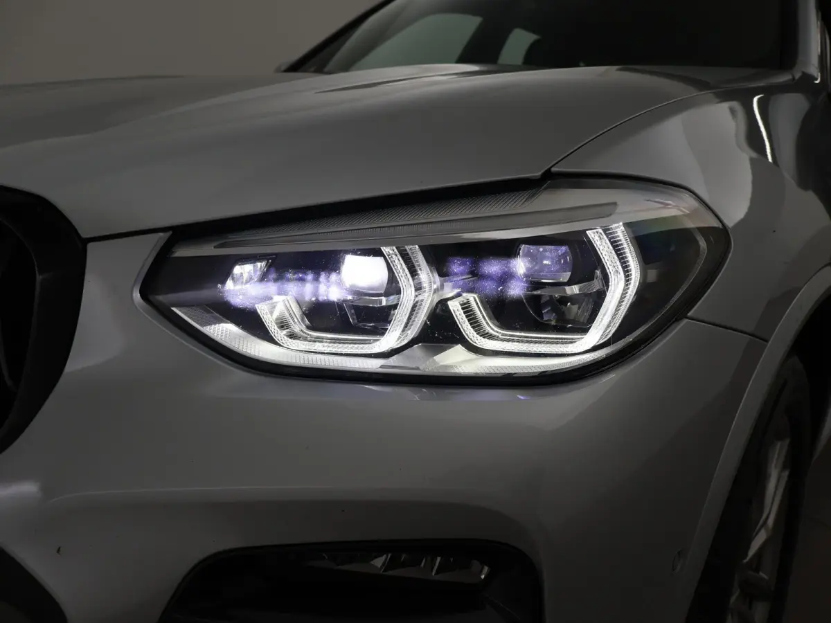 xDrive20i 184 PK M-SPORT H.E. EDITION + HEAD-UP | SFEERVERL. | CARPLAY | LEDER | CAMERA | 19 INCH