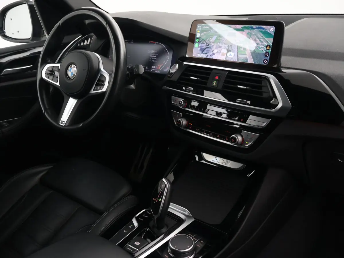 xDrive20i 184 PK M-SPORT H.E. EDITION + HEAD-UP | SFEERVERL. | CARPLAY | LEDER | CAMERA | 19 INCH
