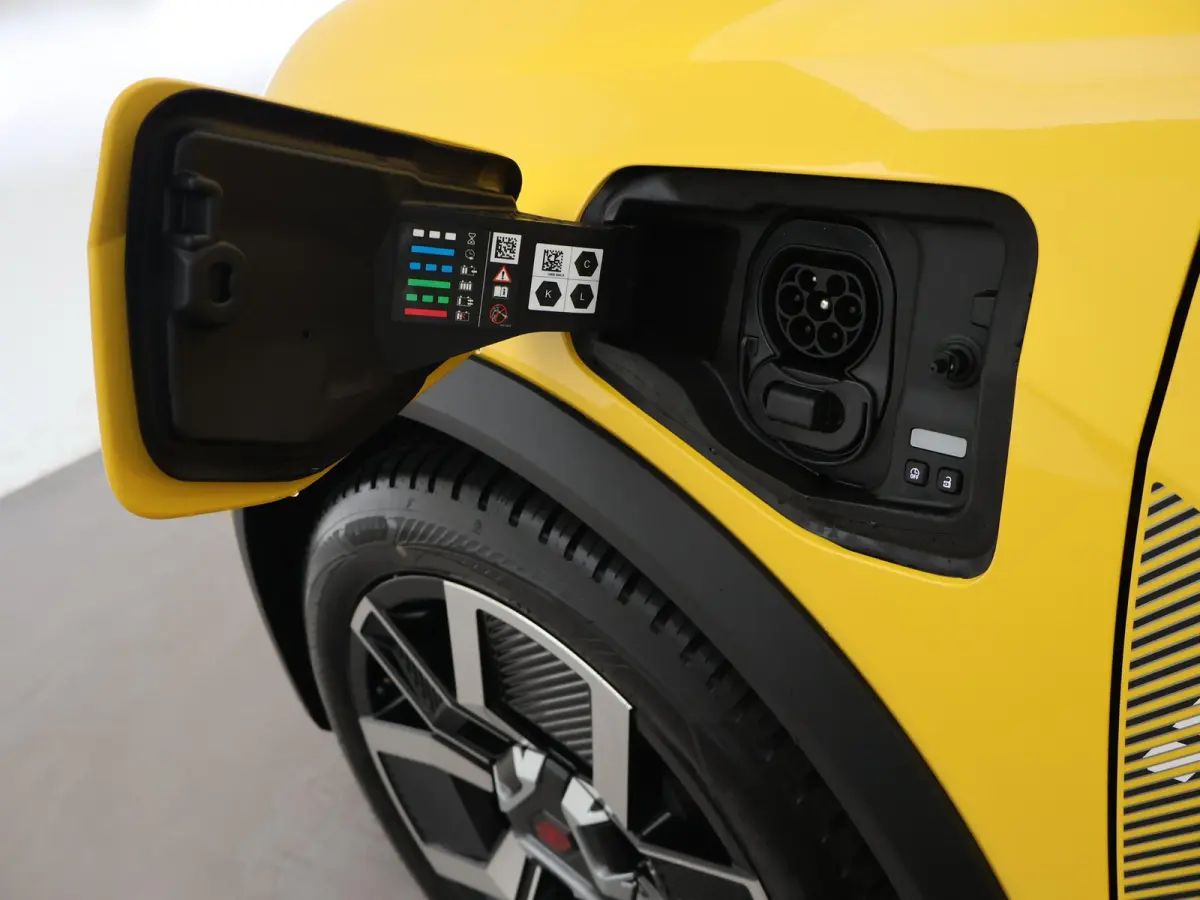 COMFORT RANGE TECHNO 52 kWh 150 PK *NIEUW* DIRECT LEVERBAAR + WINTER PACK | SFEERVERLICHTING