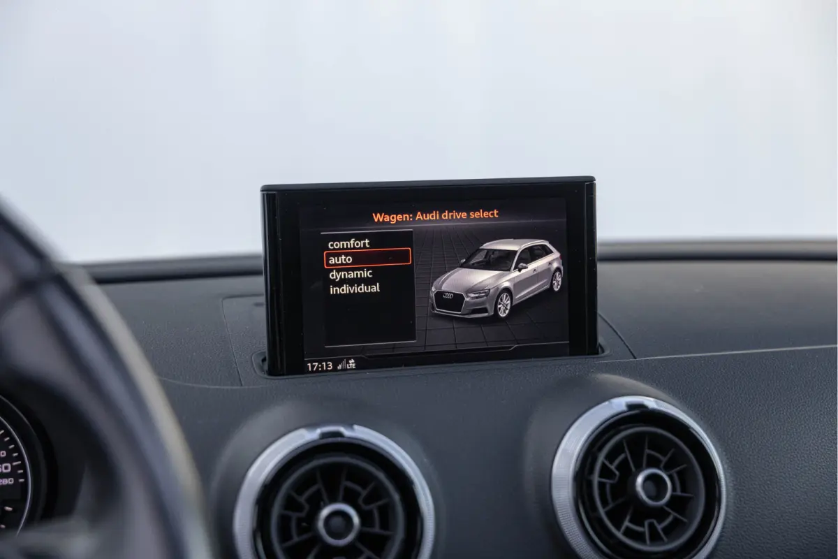 30 TFSI Sport Lease Edition S-Tronic Pano LED NL Auto
