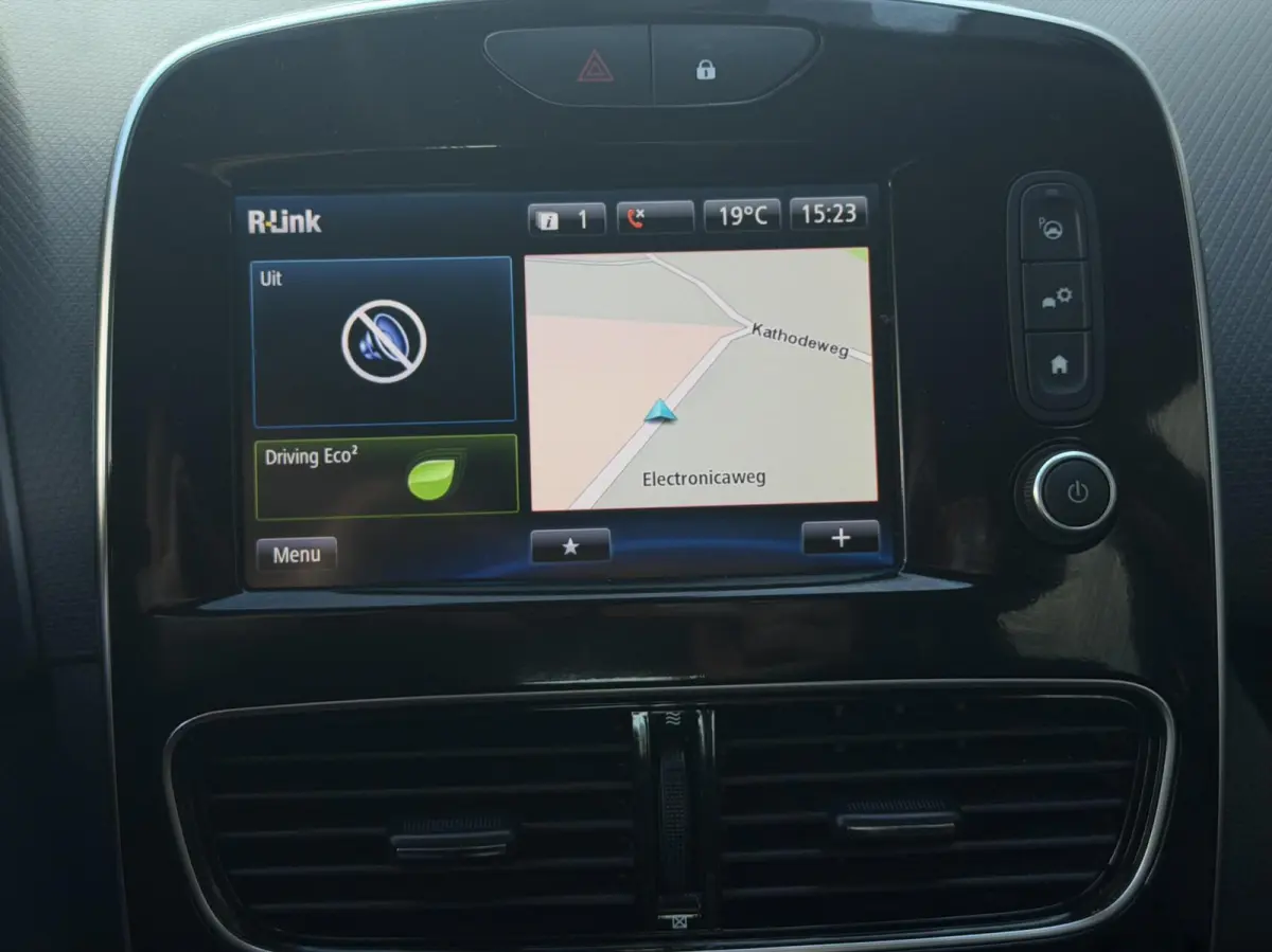 0.9 TCe Intens 1e EigCamera PDC CarPlay Cruise