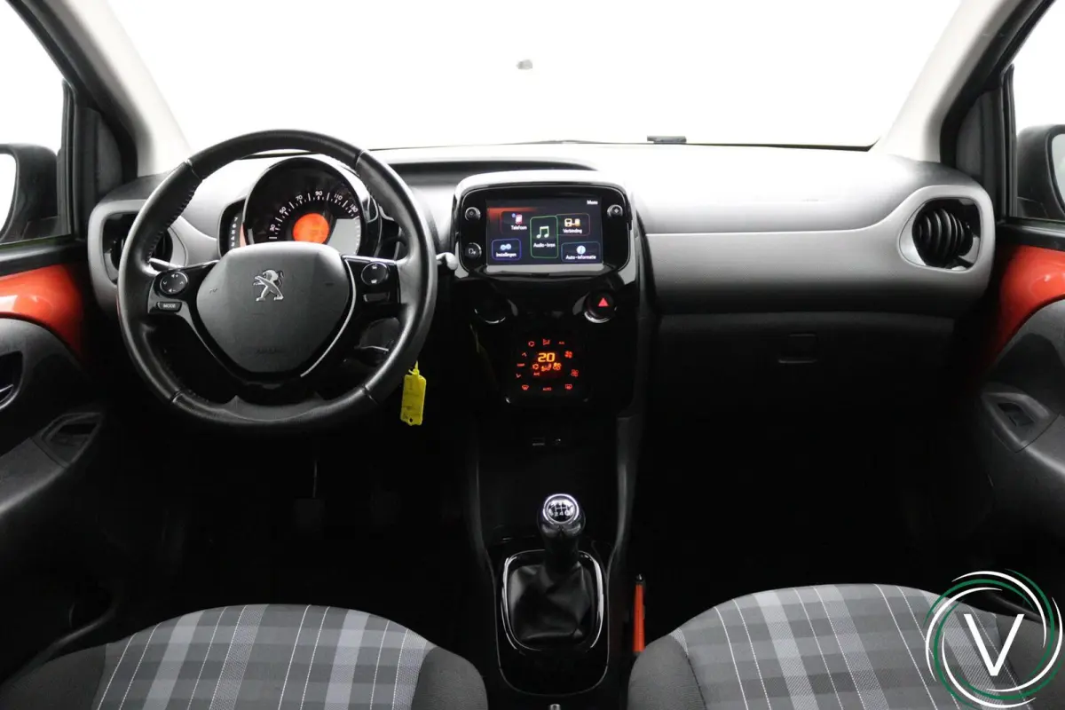 1.0 e-VTi Allure|CC|AC|Apple/Android Camera PDC