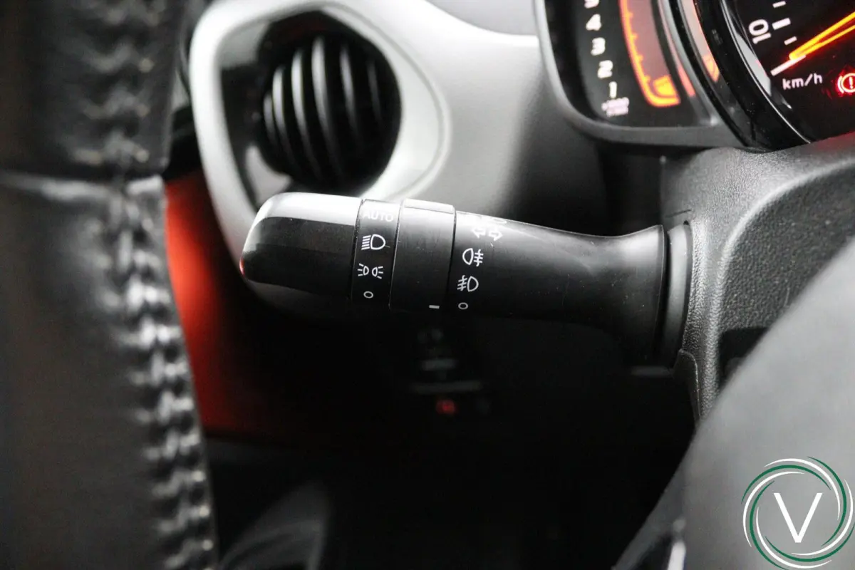 1.0 e-VTi Allure|CC|AC|Apple/Android Camera PDC