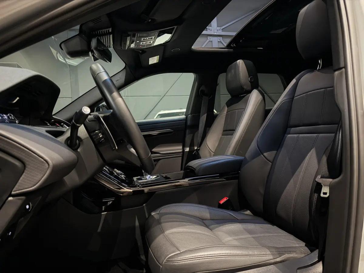 1.5 P300e AWD R-Dynamic S 309PK | Pano | Matrix | Camera | ACC | Parelmoer | 1e EIgenaar
