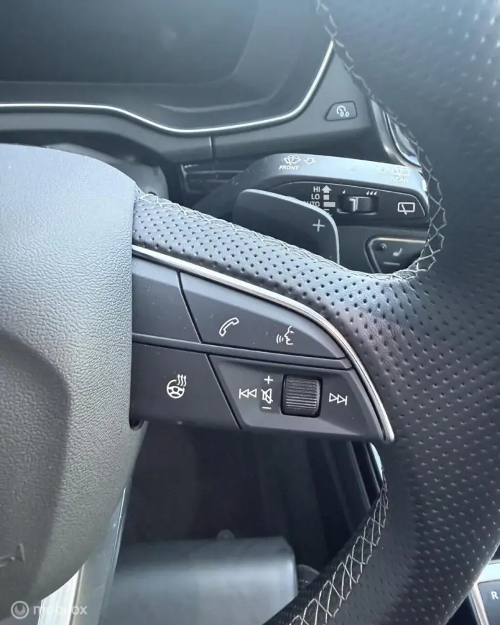 55 TFSI e quattro Competition Matrix l 360