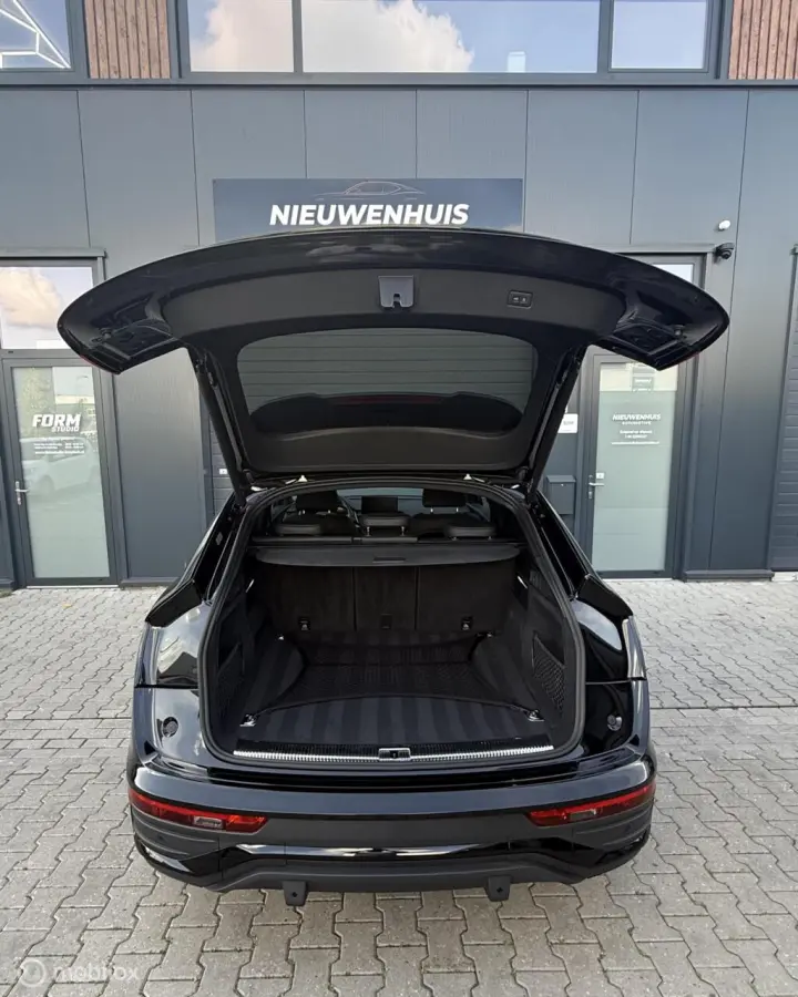 55 TFSI e quattro Competition Matrix l 360