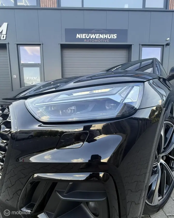 55 TFSI e quattro Competition Matrix l 360