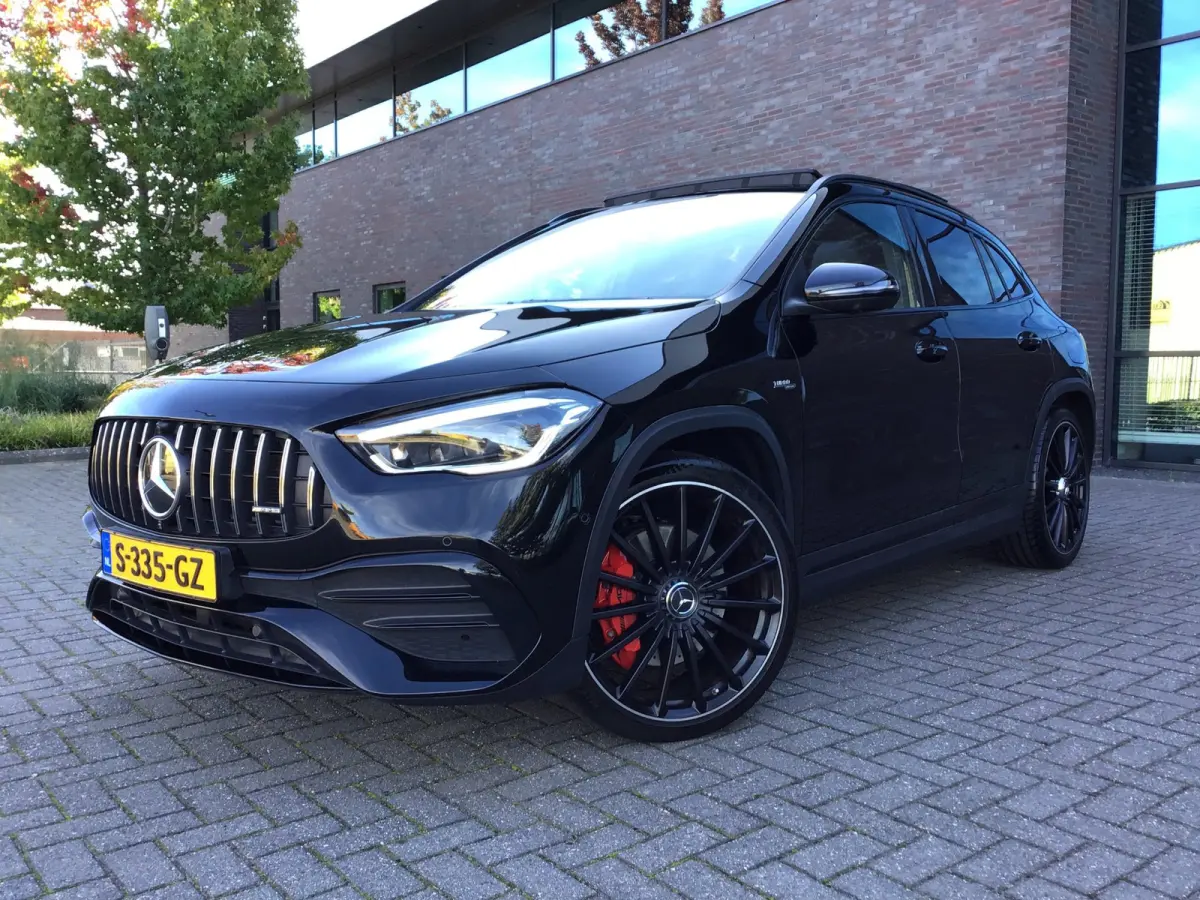AMG 35 4MATIC I Pano I 360Cam I Sfeer verl. I Multibeam I 21Inch I Trekhaak I Mem. Elec Stoel + Verwarm.