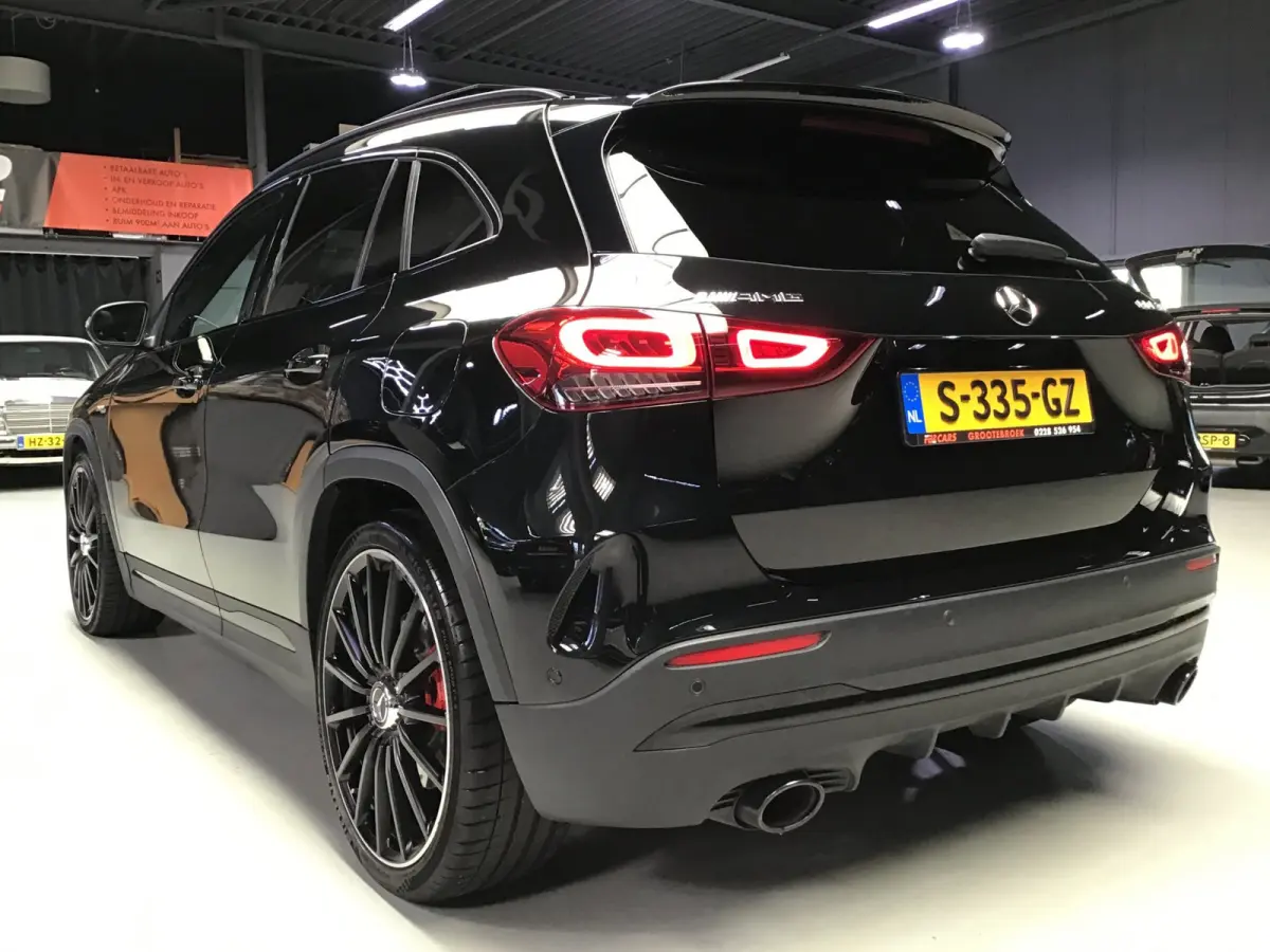 AMG 35 4MATIC I Pano I 360Cam I Sfeer verl. I Multibeam I 21Inch I Trekhaak I Mem. Elec Stoel + Verwarm.